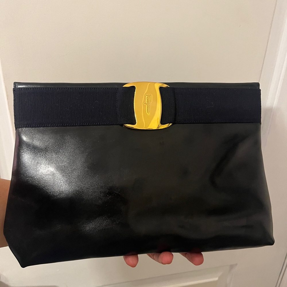 Salvatore Ferragamo Vala Leather Clutch Crossbody Bag Vara Bow Gold Buckle Purse - Picture 2 of 16